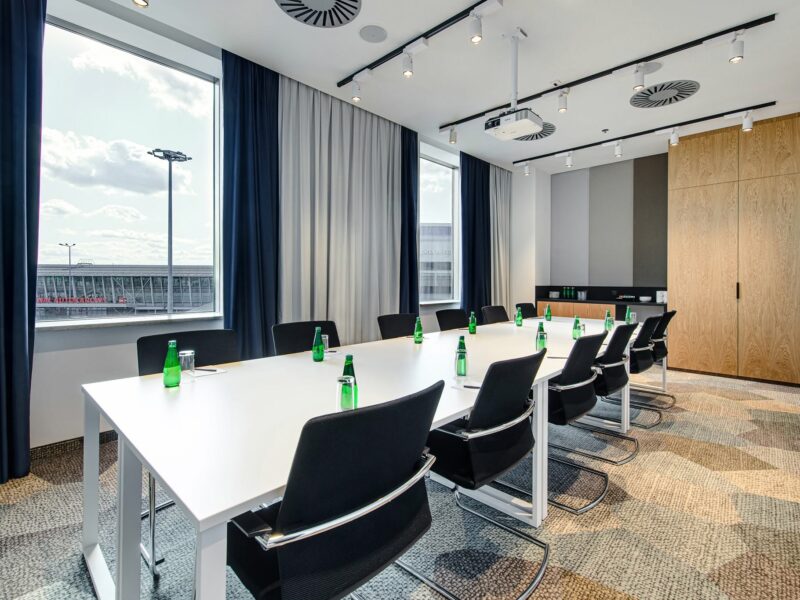 Warszawa Courtyard by Marriott Warsaw Airport
